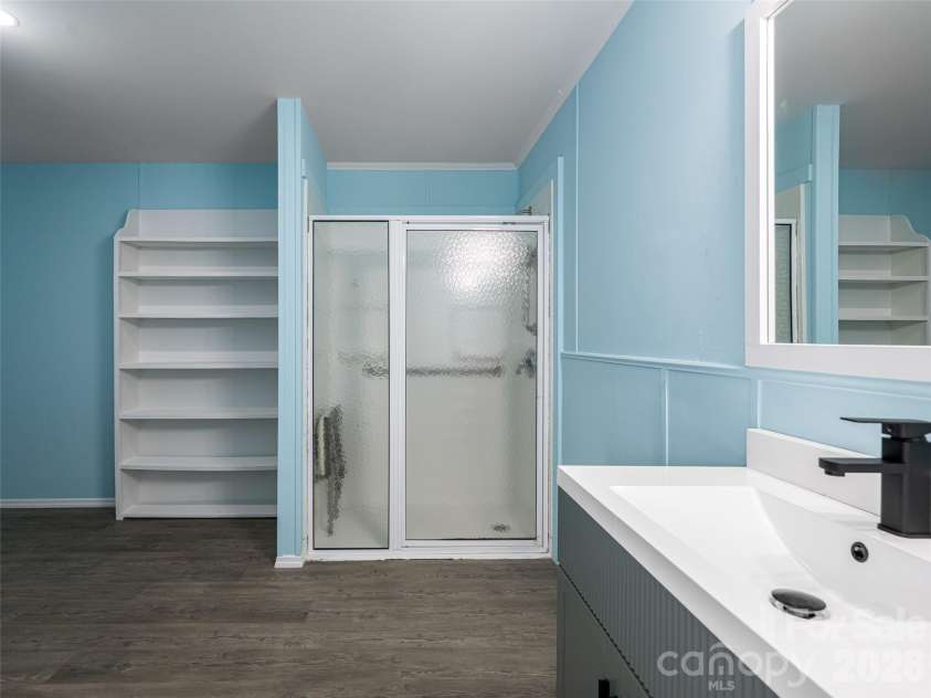 101 Heather Drive, Asheville, NC 28806.  MLS# CAR4378282, YatesRealty ID 23971. 