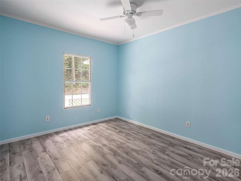 101 Heather Drive, Asheville, NC 28806.  MLS# CAR4378282, YatesRealty ID 23971. 