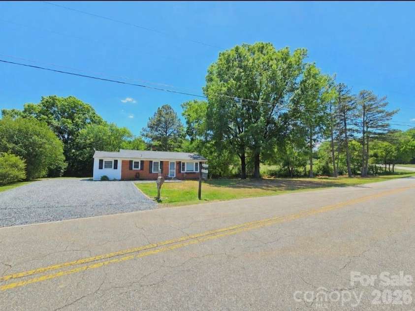 40582 Old Cottonville Road, Norwood, NC 28128.  MLS# CAR4375123, YatesRealty ID 23972. 