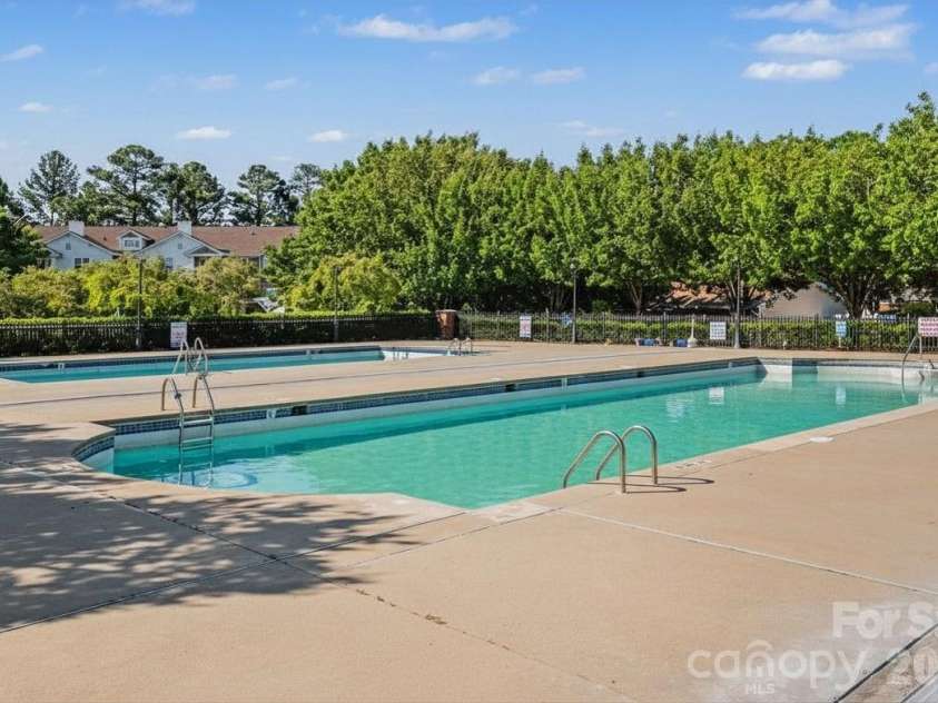11945 Ridgeway Park Drive, Charlotte, NC 28277.  MLS# CAR4378177, YatesRealty ID 23973. 2 Pools