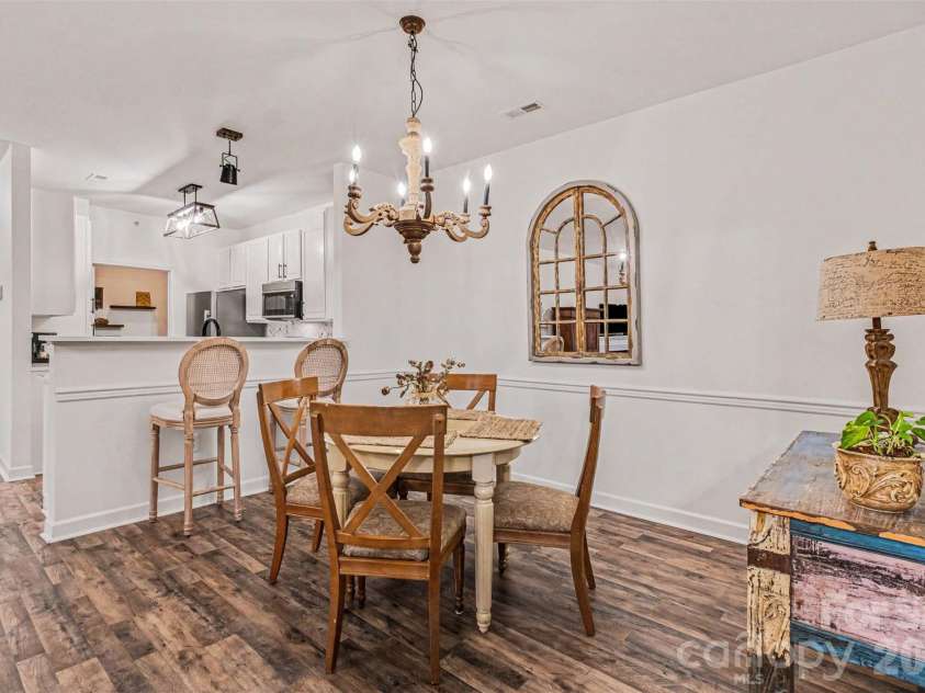11945 Ridgeway Park Drive, Charlotte, NC 28277.  MLS# CAR4378177, YatesRealty ID 23973. 