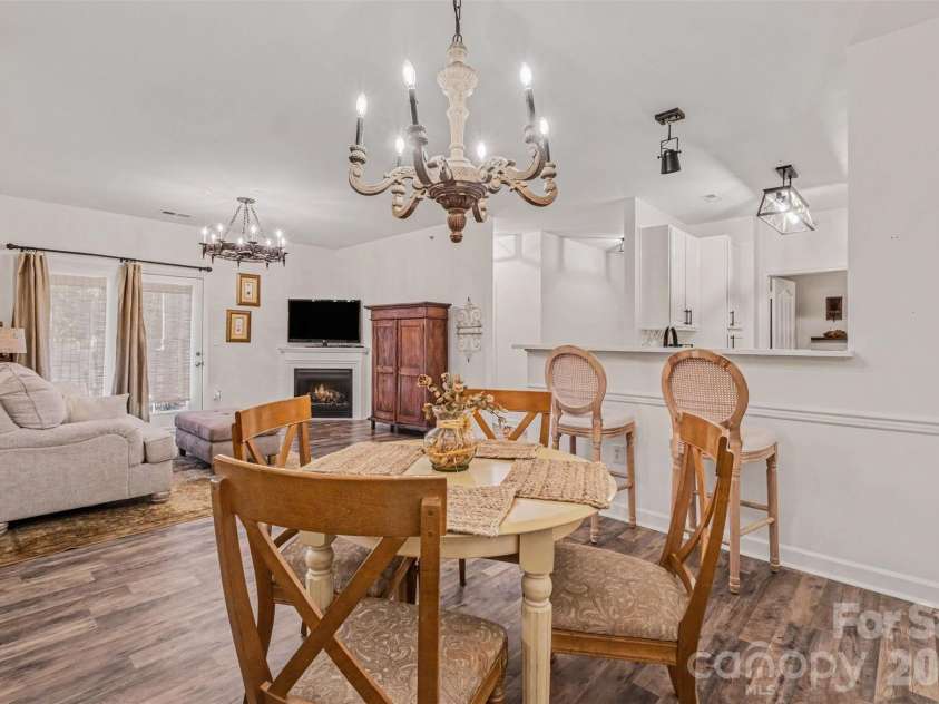11945 Ridgeway Park Drive, Charlotte, NC 28277.  MLS# CAR4378177, YatesRealty ID 23973. 