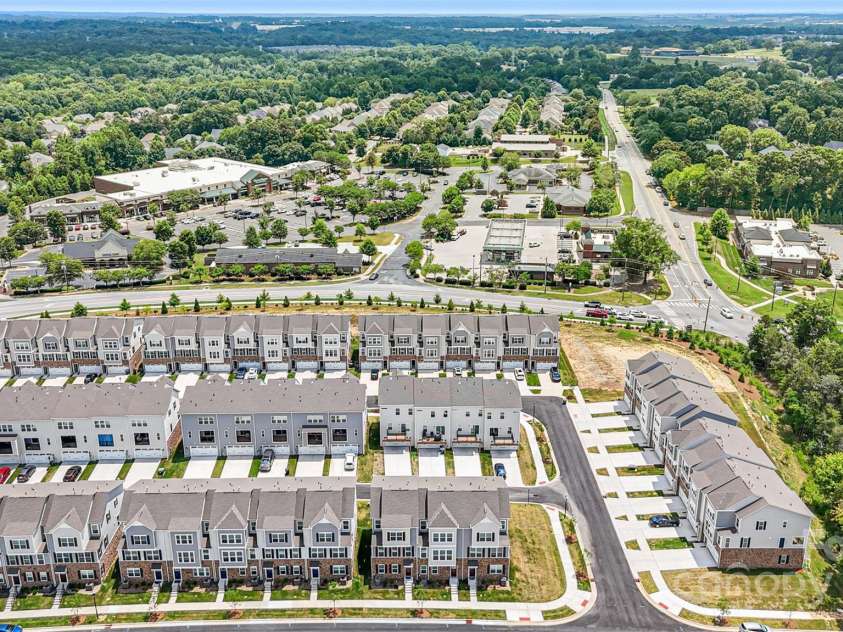 9921 Oaklawn Boulevard, Huntersville, NC 28078.  MLS# CAR4276486, YatesRealty ID 23973. 