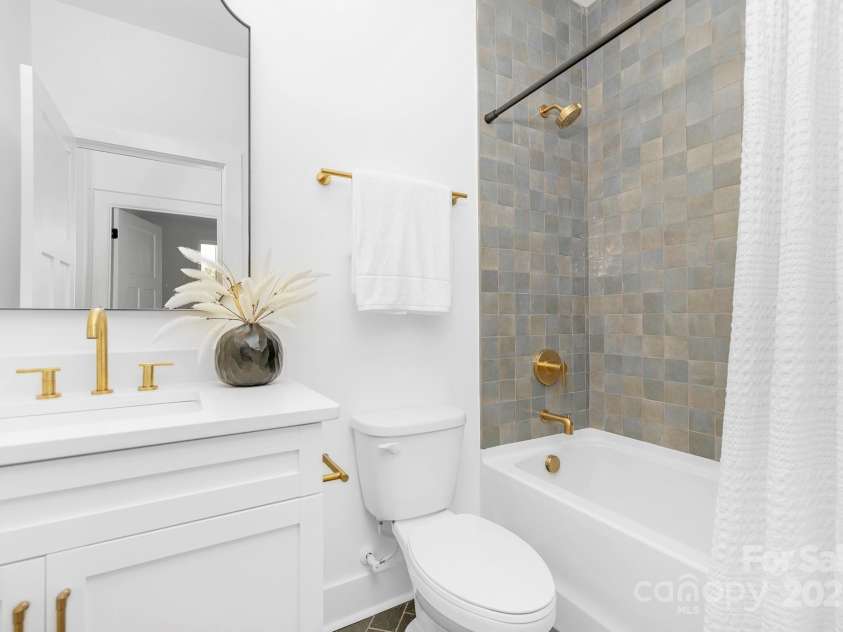 4032 Brandy Creek Court, Clover, SC 29710.  MLS# CAR4270108, YatesRealty ID 23974. 