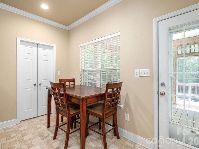 7212 Pinfeather Circle, Cramerton, NC 28032.  MLS# CAR4382915, YatesRealty ID 23975. 