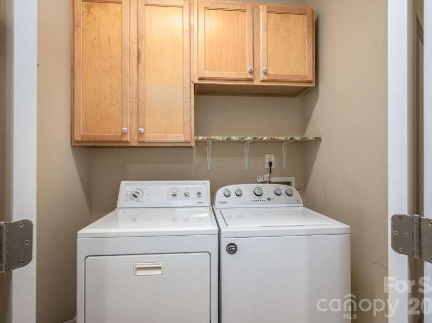 7212 Pinfeather Circle, Cramerton, NC 28032.  MLS# CAR4382915, YatesRealty ID 23975. 