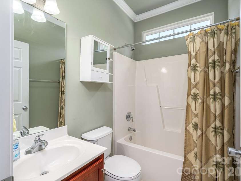 7212 Pinfeather Circle, Cramerton, NC 28032.  MLS# CAR4382915, YatesRealty ID 23975. 