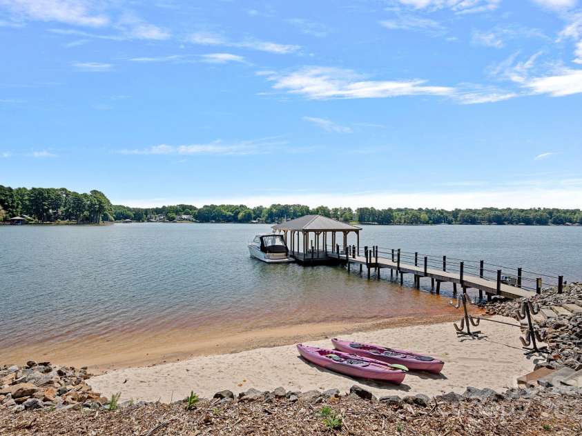 849 Kemp Road, Mooresville, NC 28117.  MLS# CAR4274065, YatesRealty ID 23975. 