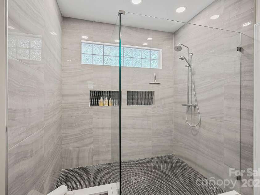 849 Kemp Road, Mooresville, NC 28117.  MLS# CAR4274065, YatesRealty ID 23975. Primary Bathroom
