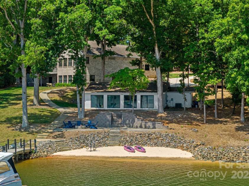 849 Kemp Road, Mooresville, NC 28117.  MLS# CAR4274065, YatesRealty ID 23975. Two homes on 1 parcel.  Each home has its own well and septic.