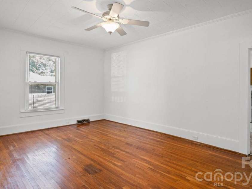 110 Globe Street, Mount Holly, NC 28120.  MLS# CAR4384088, YatesRealty ID 23977. 