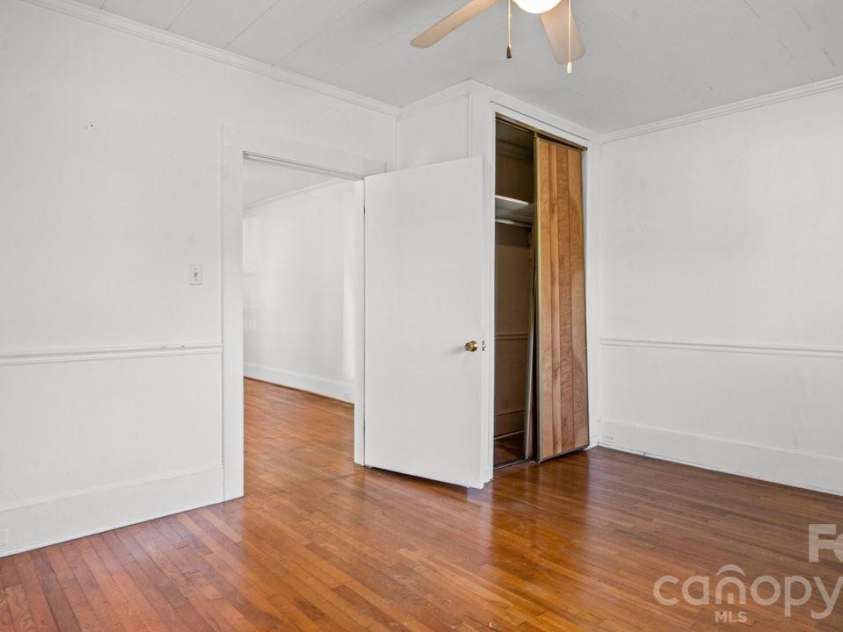 110 Globe Street, Mount Holly, NC 28120.  MLS# CAR4384088, YatesRealty ID 23977. 