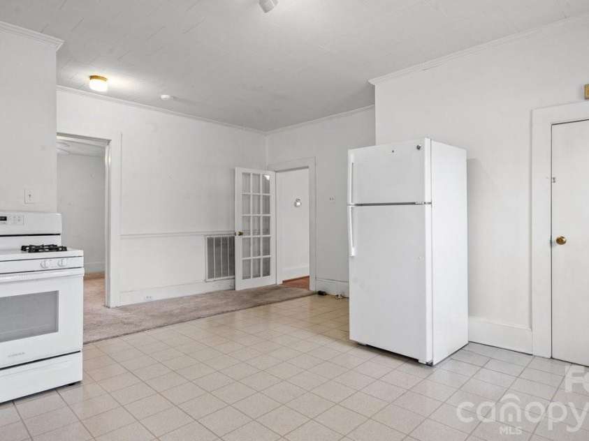 110 Globe Street, Mount Holly, NC 28120.  MLS# CAR4384088, YatesRealty ID 23977. 