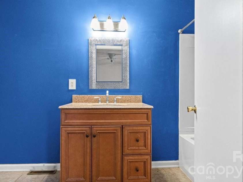 110 Globe Street, Mount Holly, NC 28120.  MLS# CAR4384088, YatesRealty ID 23977. 