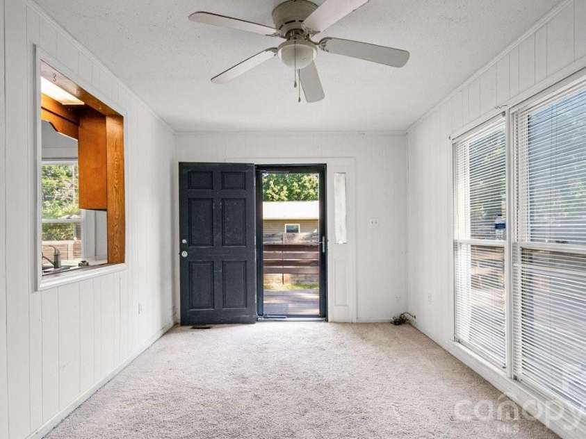 110 Globe Street, Mount Holly, NC 28120.  MLS# CAR4384088, YatesRealty ID 23977. 