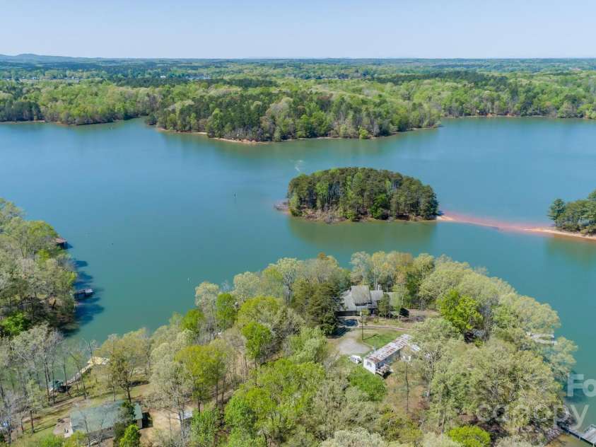 179 Abington Lane, Troutman, NC 28166.  MLS# CAR4244588, YatesRealty ID 23977. 