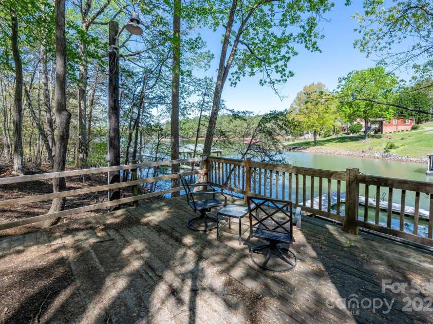 179 Abington Lane, Troutman, NC 28166.  MLS# CAR4244588, YatesRealty ID 23977. 
