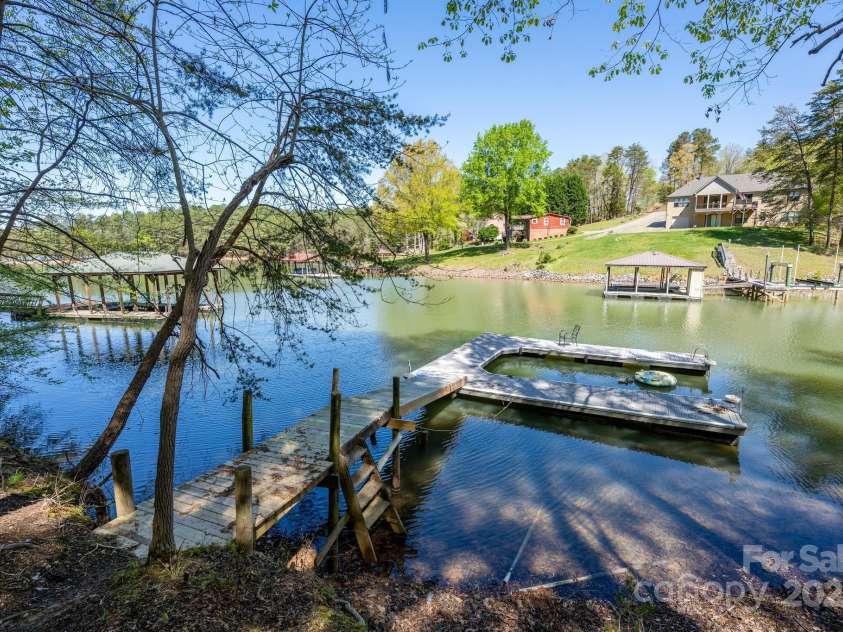 179 Abington Lane, Troutman, NC 28166.  MLS# CAR4244588, YatesRealty ID 23977. 