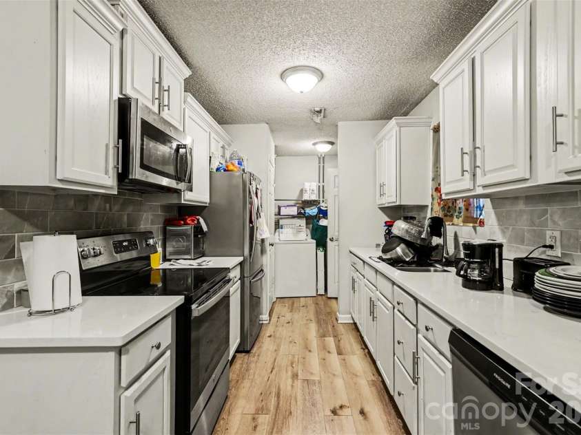 251 Rankin Road, Belmont, NC 28101.  MLS# CAR4373548, YatesRealty ID 23978. 