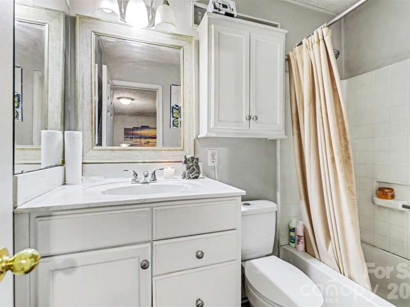 251 Rankin Road, Belmont, NC 28101.  MLS# CAR4373548, YatesRealty ID 23978. 