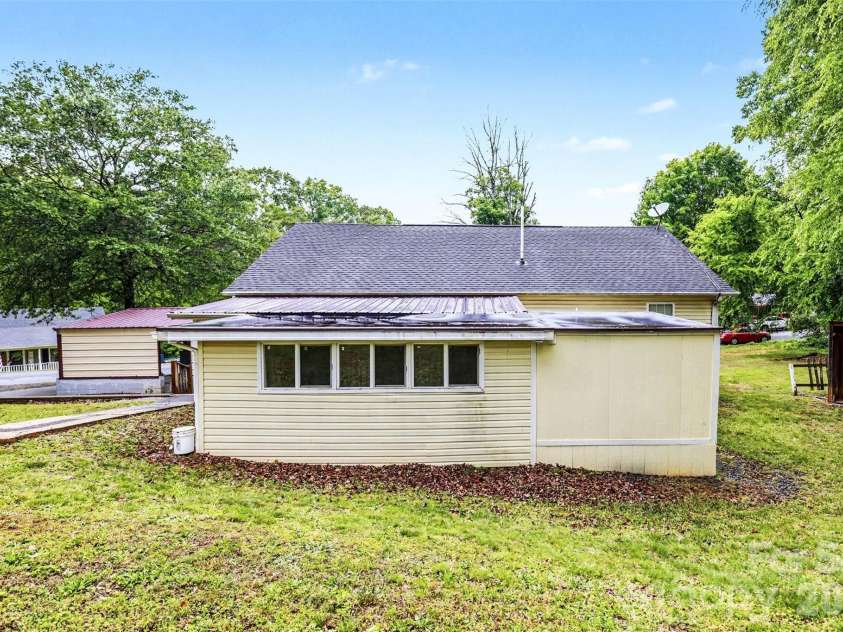 251 Rankin Road, Belmont, NC 28101.  MLS# CAR4373548, YatesRealty ID 23978. 