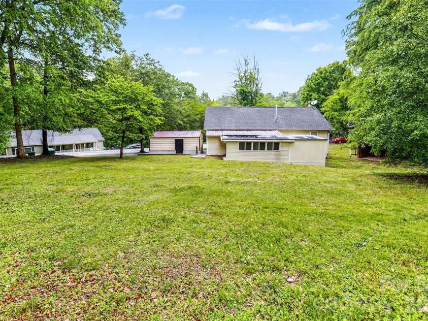 251 Rankin Road, Belmont, NC 28101.  MLS# CAR4373548, YatesRealty ID 23978. 