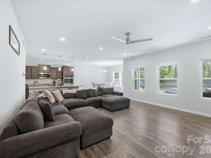 7612 Tanglewood Way, Denver, NC 28037.  MLS# CAR4375129, YatesRealty ID 23979. 