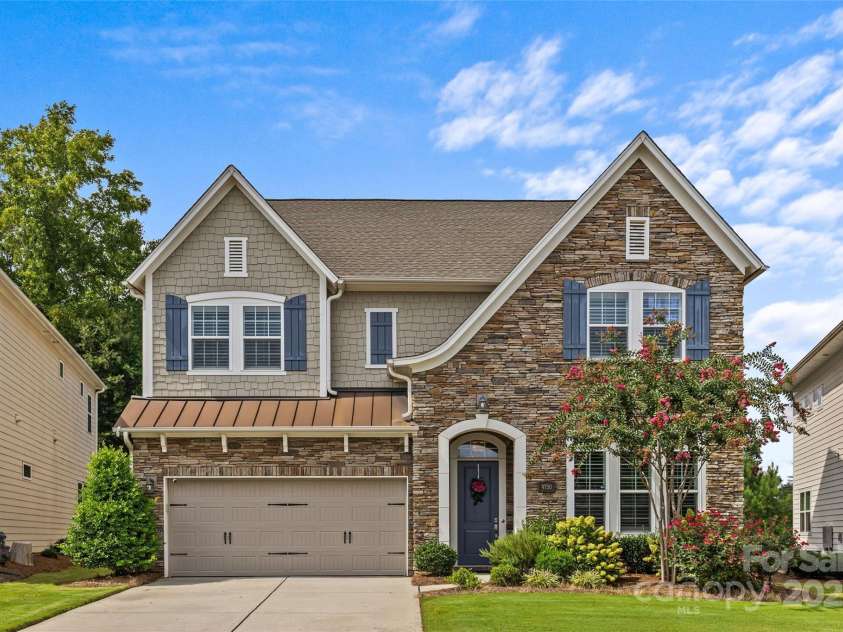9750 Briarwick Lane, Charlotte, NC 28277.  MLS# CAR4258186, YatesRealty ID 23979. 