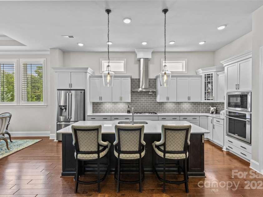 9750 Briarwick Lane, Charlotte, NC 28277.  MLS# CAR4258186, YatesRealty ID 23979. 