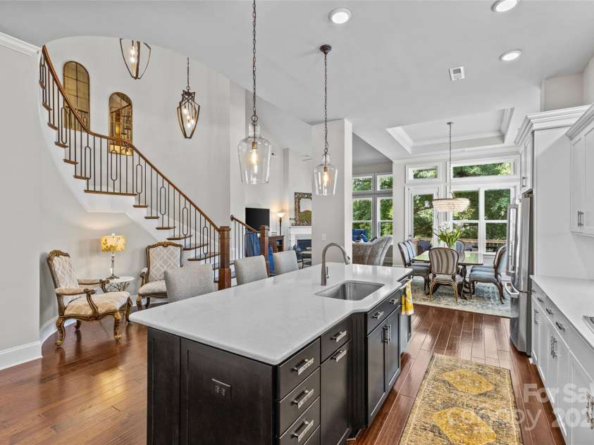 9750 Briarwick Lane, Charlotte, NC 28277.  MLS# CAR4258186, YatesRealty ID 23979. 