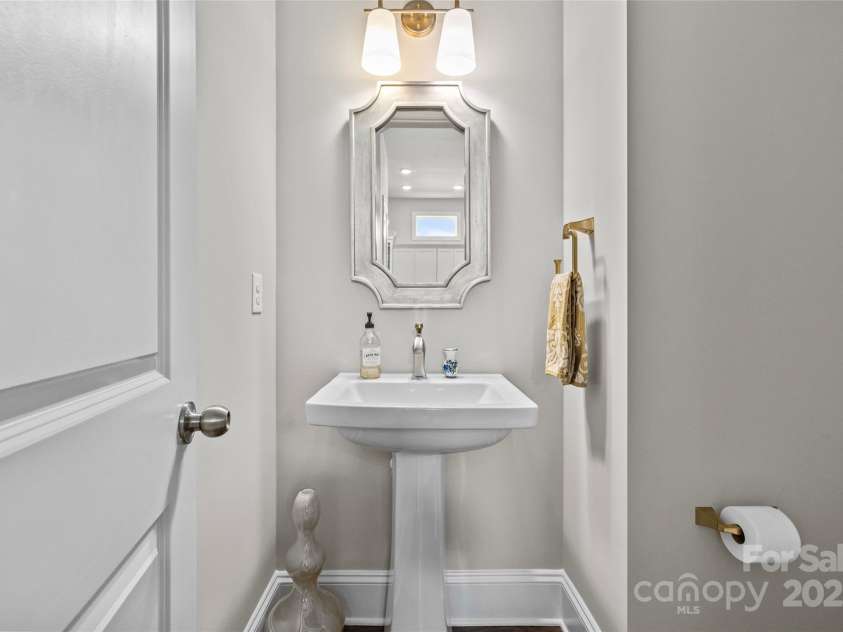 9750 Briarwick Lane, Charlotte, NC 28277.  MLS# CAR4258186, YatesRealty ID 23979. 