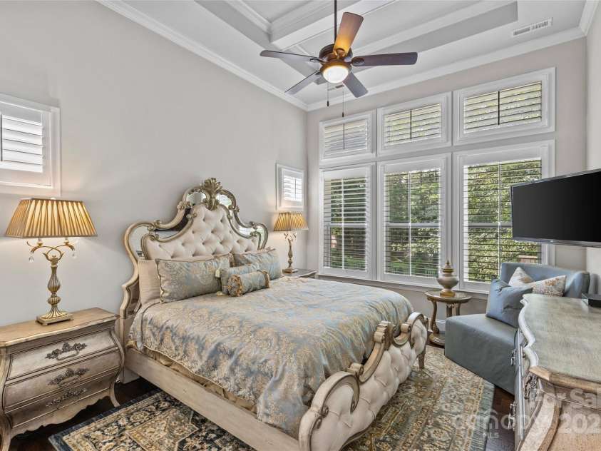 9750 Briarwick Lane, Charlotte, NC 28277.  MLS# CAR4258186, YatesRealty ID 23979. 