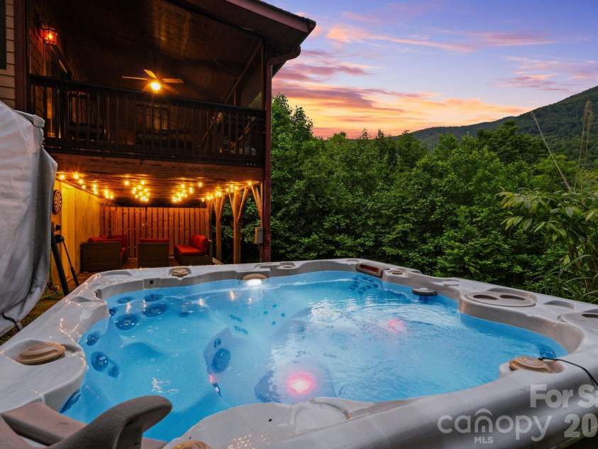 39 Great Aspen Way, Black Mountain, NC 28711.  MLS# CAR4329726, YatesRealty ID 2398. 