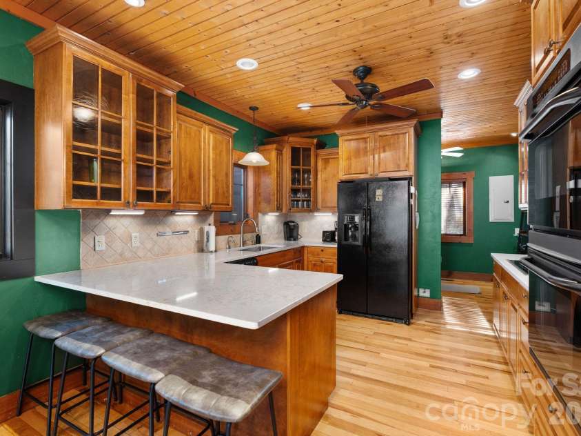 39 Great Aspen Way, Black Mountain, NC 28711.  MLS# CAR4329726, YatesRealty ID 2398. 