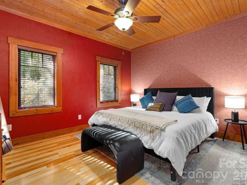 39 Great Aspen Way, Black Mountain, NC 28711.  MLS# CAR4329726, YatesRealty ID 2398. 