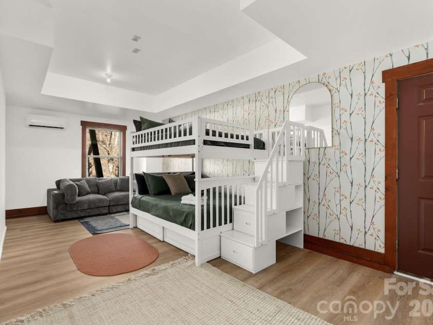 39 Great Aspen Way, Black Mountain, NC 28711.  MLS# CAR4329726, YatesRealty ID 2398. 