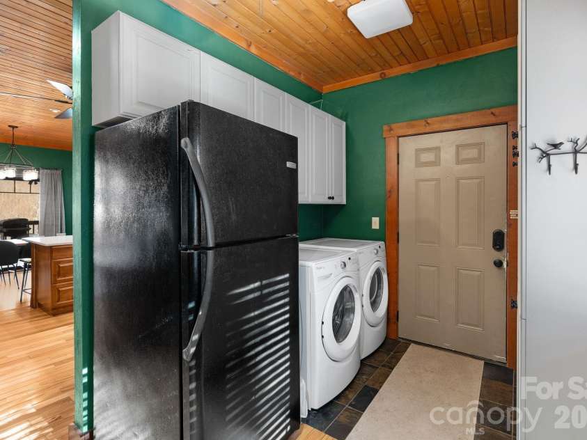 39 Great Aspen Way, Black Mountain, NC 28711.  MLS# CAR4329726, YatesRealty ID 2398. 