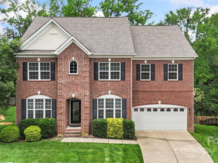 1830 Alden Oaks Lane, Charlotte, NC 28270.  MLS# CAR4269681, YatesRealty ID 23980. 