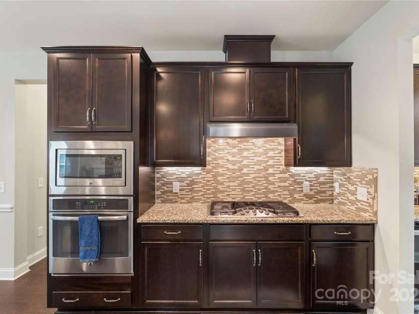1830 Alden Oaks Lane, Charlotte, NC 28270.  MLS# CAR4269681, YatesRealty ID 23980. 