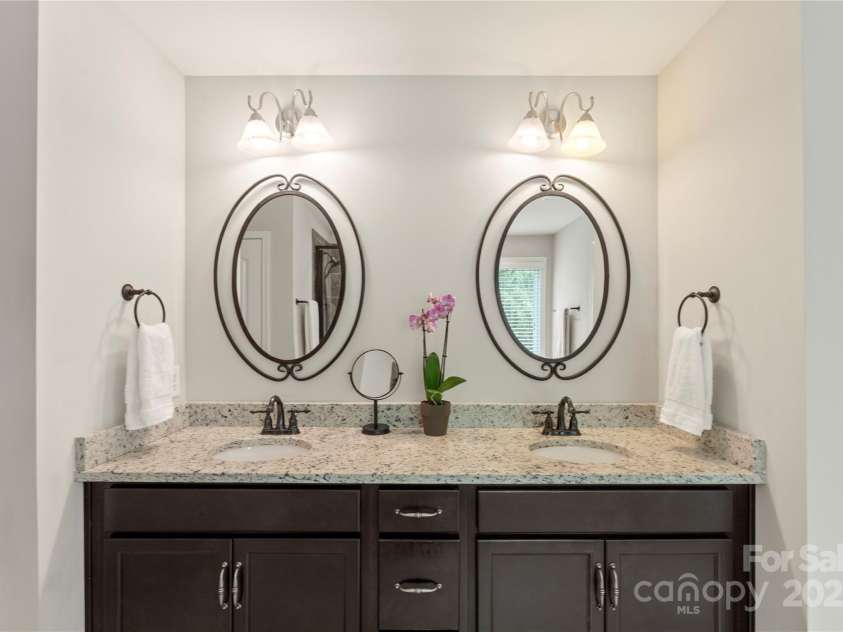 1830 Alden Oaks Lane, Charlotte, NC 28270.  MLS# CAR4269681, YatesRealty ID 23980. 