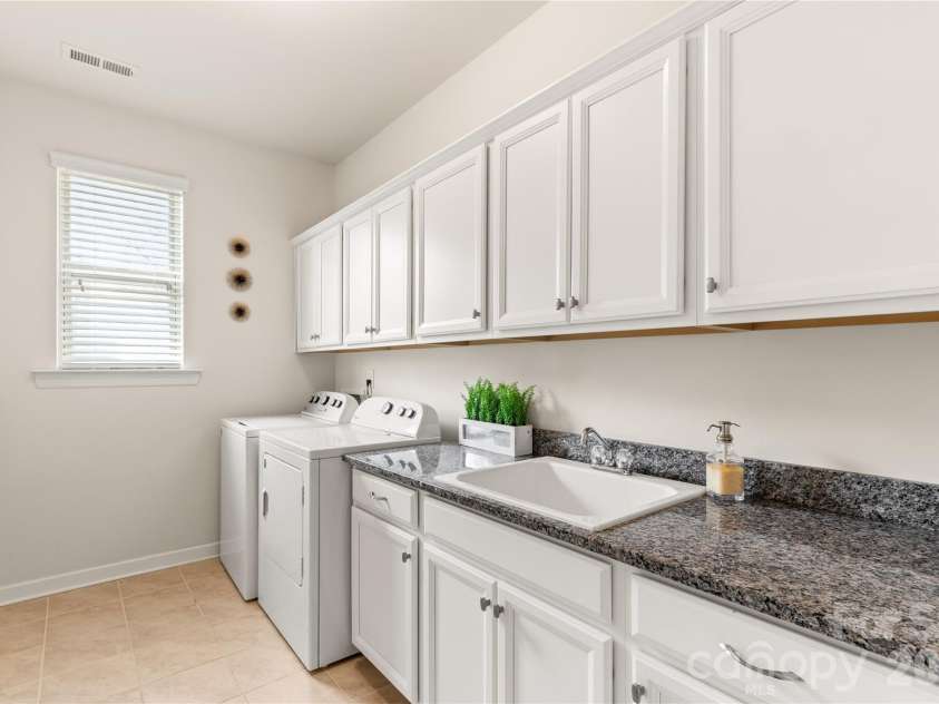 570 Sandbar Point, Clover, SC 29710.  MLS# CAR4361504, YatesRealty ID 23980. 