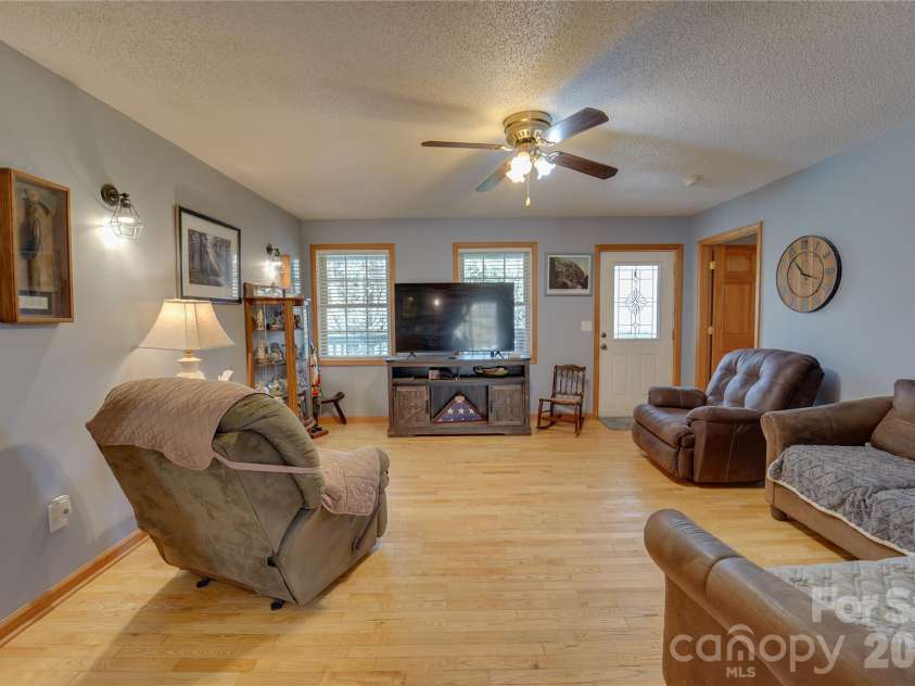 335 Icenhower Road, Leicester, NC 28748.  MLS# CAR4361299, YatesRealty ID 23982. 