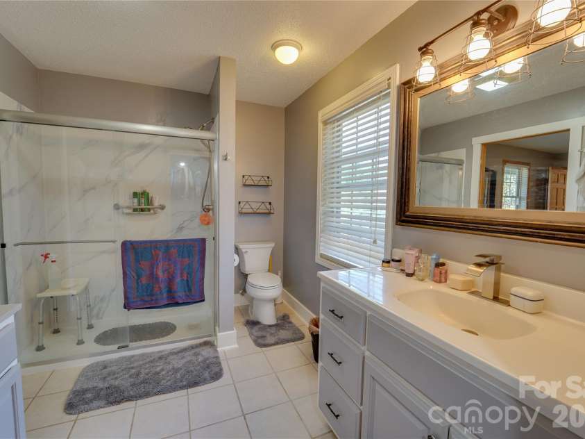 335 Icenhower Road, Leicester, NC 28748.  MLS# CAR4361299, YatesRealty ID 23982. 