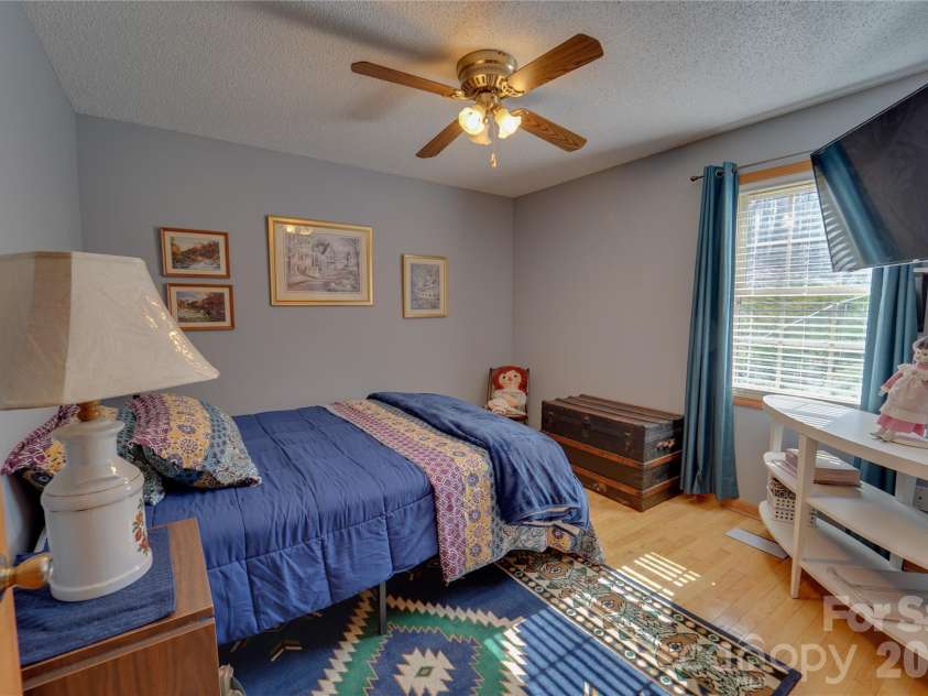 335 Icenhower Road, Leicester, NC 28748.  MLS# CAR4361299, YatesRealty ID 23982. 
