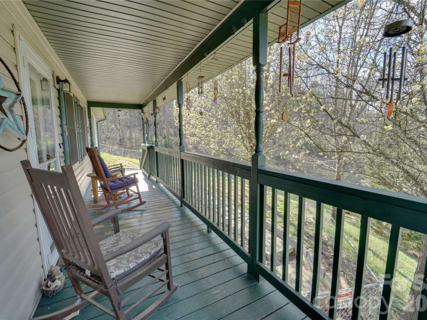 335 Icenhower Road, Leicester, NC 28748.  MLS# CAR4361299, YatesRealty ID 23982. 