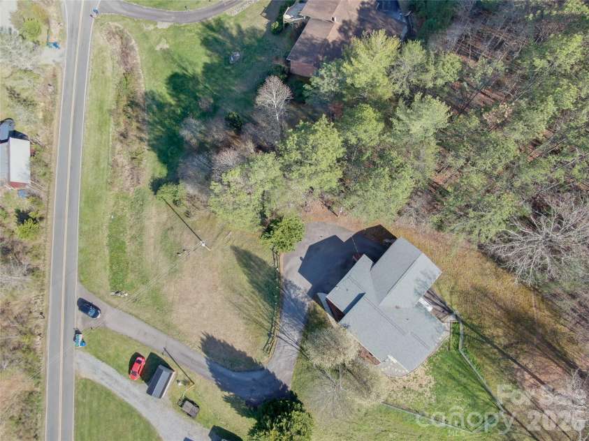 335 Icenhower Road, Leicester, NC 28748.  MLS# CAR4361299, YatesRealty ID 23982. 