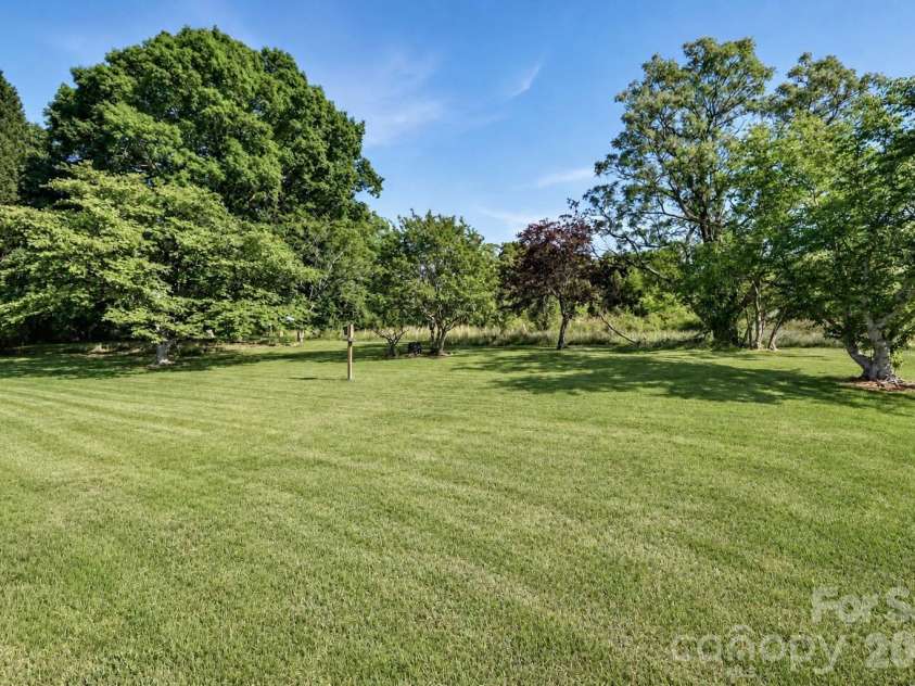 108 Garrison Drive, Statesville, NC 28677.  MLS# CAR4377910, YatesRealty ID 23983. 
