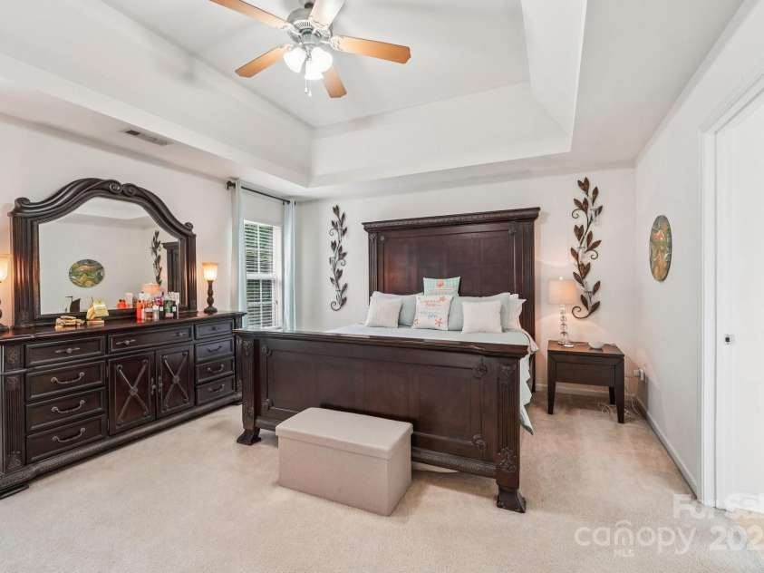 5021 Meadow Woods Drive, Lowell, NC 28098.  MLS# CAR4263183, YatesRealty ID 23983. 