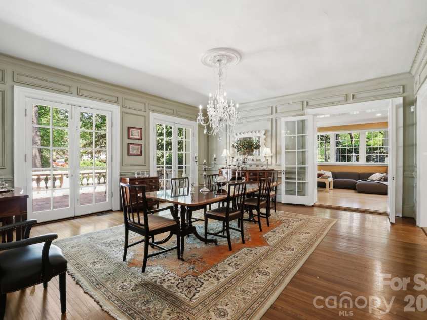 937 Granville Road, Charlotte, NC 28207.  MLS# CAR4380176, YatesRealty ID 23985. 