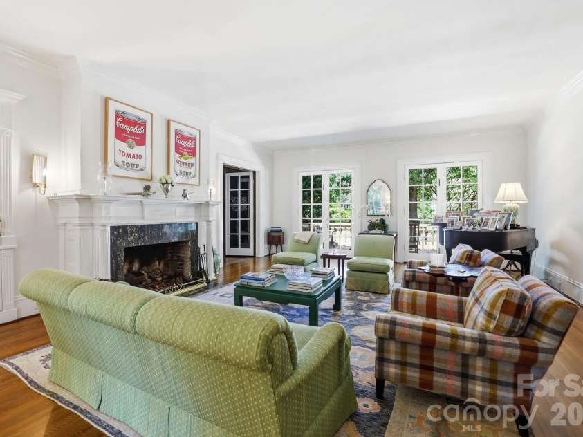 937 Granville Road, Charlotte, NC 28207.  MLS# CAR4380176, YatesRealty ID 23985. 